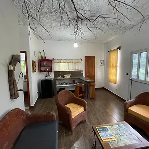 Darwin's Temple Apartment
